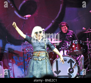 Debbie Harry and Blondie on stage at Wolverhampton Civic Hall Stock Photo