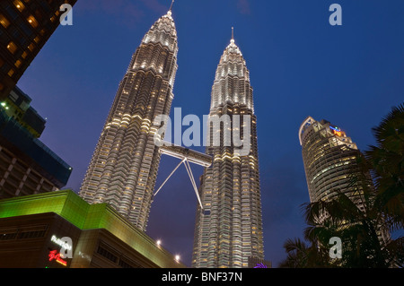 Petronas Towers Kuala Lumpur Malaysia Stock Photo