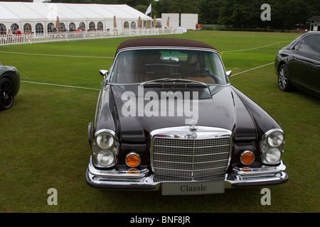 1971 70s Mercedes 280 SE 3.5 Cabriolet Classic cars at Cholmondeley Pageant of Power