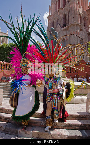 Dance troupes come from all parts of Mexico representing their region in the INDEPENDENCE DAY PARADE - SAN MIGUEL DE ALLENDE Stock Photo