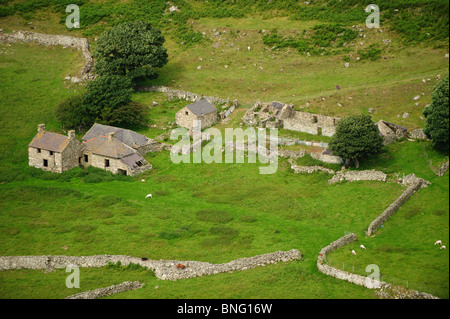 An old abandoned hill farm in Nant Gwrtheyrn, Lleyn peninsula, Gwynedd North Wales Stock Photo