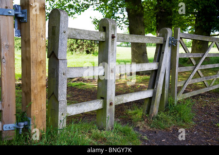 clapper stile gate, closed and open Stock Photo - Alamy