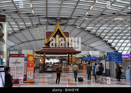 The duty free shopping areas of Suvarnabhumi International airport Bangkok Thailand Stock Photo