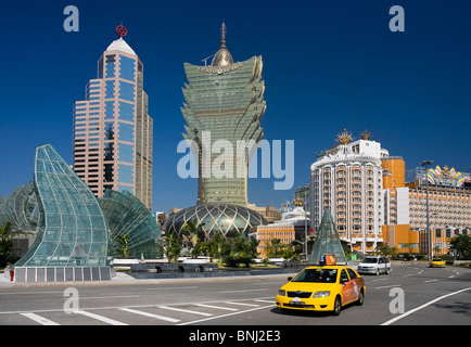 China Macao Macau city Jardim of the Artes Grand Lisboa casino casino ball sphere reflecting mirror buildings constructions Stock Photo