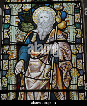 A stained glass window depicting Saint James the Greater, Parish Church of St James the Great, Snitterfield; Artist Frank Holt & Co of Warwick Stock Photo