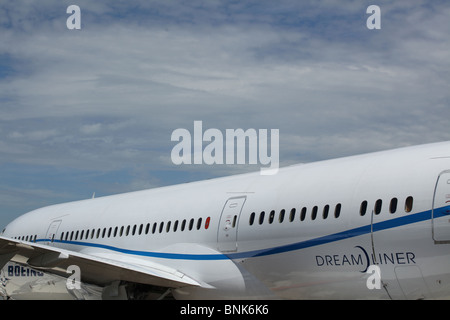 close up of fuselage of Boeing 787 Dreamliner Stock Photo - Alamy
