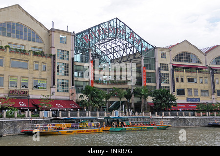 Singapore River Cruise boats at Clarke Quay and Riverside Point at Clarke Quay, singapore river Stock Photo