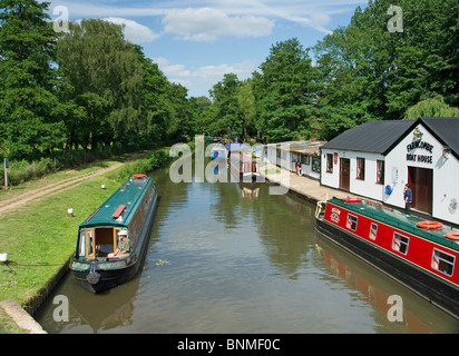 Farncombe Boathouse on the River Wey in Godalming in Surrey Stock Photo