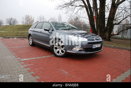 Citroen C5 Tourer 2.0 HDI - MY 2009 - gray - five doors - French popular higher middle class car, segment D - on park space Stock Photo