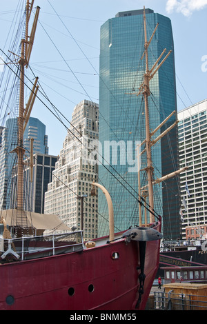 Wavertree Cargo Ship on the South Street Seaport waterfront, Lower Manhattan, East River Esplanade Stock Photo