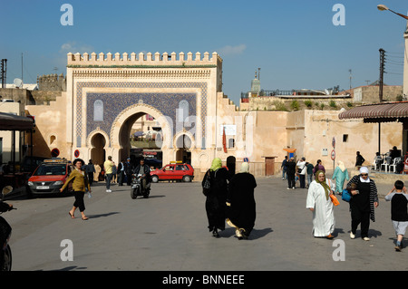 Oriental Arch, Moorish Arch or Horseshoe Arch or Main Bab Bou Jeloud Gate, Gateway, Door or Entrance to the Medina or Old Town, Fez, Morooco Stock Photo