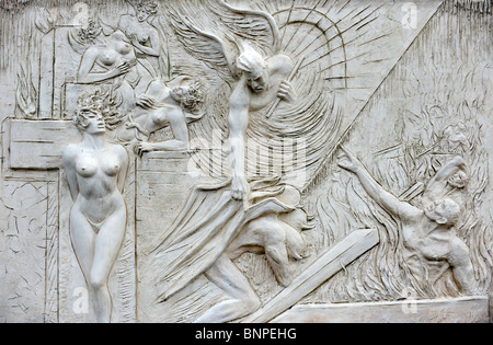 Benedetto Robazza's 'Inferno' on public display in Rome, Canto 9, 10 and 11 Stock Photo
