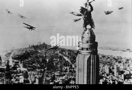 GORILLA EMPIRE STATE BUILDING KING KONG (1933 Stock Photo - Alamy