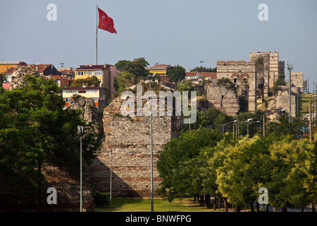 Old city walls, Istanbul, Turkey Stock Photo