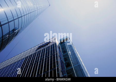 KPMG Building At Canada Square Stock Photo - Alamy