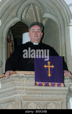 The Rector, The Reverend Michael Trodden, at St Andrews, Ampthill, Bedfordshire, UK Stock Photo