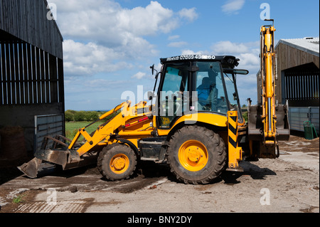 Jcb triangular hi-res stock photography and images - Alamy