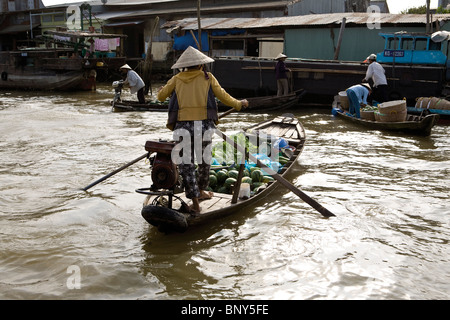 Floating market of Cai Rang in the city of Can Tho, Vietnam, on the Mekong River Stock Photo