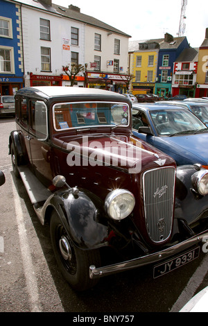 Ireland, Waterford, Dungarvan, old vintage Austin six car parked in Grafton Square Stock Photo