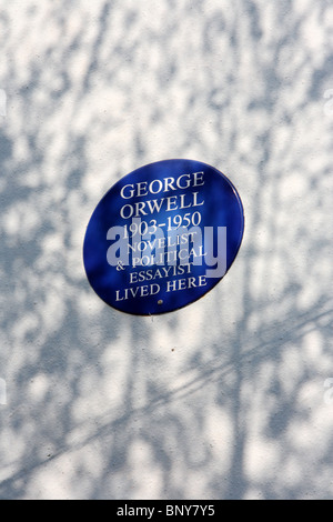 A memorial plaque on the former home of George Orwell in Portobello Road, Kensington & Chelsea, London, W11. Stock Photo