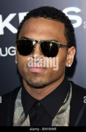 CHRIS BROWN TAKERS WORLD PREMIERE LOS ANGELES CALIFORNIA USA 04 August 2010 Stock Photo