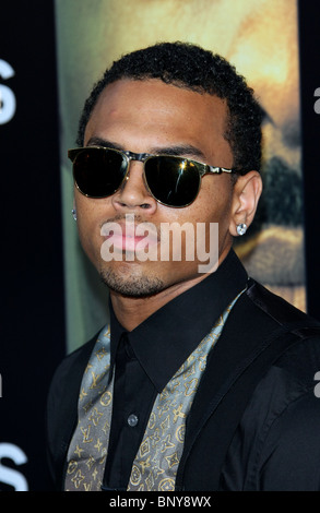 CHRIS BROWN TAKERS WORLD PREMIERE LOS ANGELES CALIFORNIA USA 04 August 2010 Stock Photo