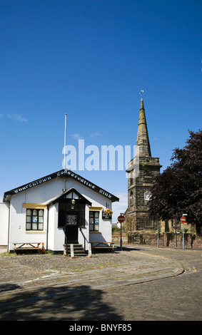 Conservative club and St Cuthberts Parish Church in Churchtown, Southport Stock Photo