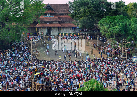 India Kerala Thrissur People awaiting the Pooram Elephant Festival beginning Stock Photo