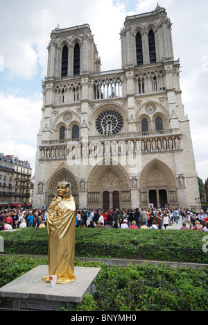 living statue in front of Notre Dame, Paris France Stock Photo