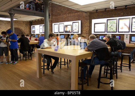 Apple Store - Covent Garden - London Stock Photo