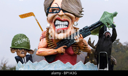 An effigy of Sarah Palin is unvailed by Battle Bonfire Society. Picture by James Boardman. Stock Photo