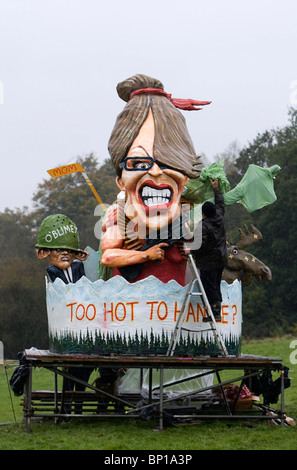 An effigy of Sarah Palin is unvailed by Battle Bonfire Society. Picture by James Boardman. Stock Photo