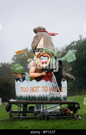 An effigy of Sarah Palin is unvailed by Battle Bonfire Society. Picture by James Boardman. Stock Photo