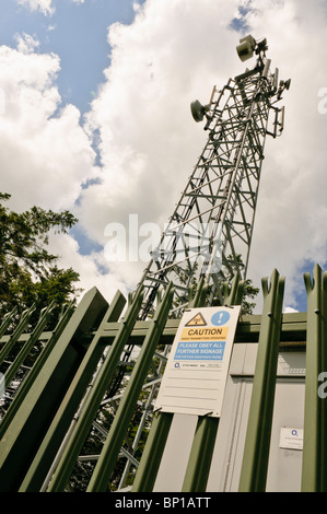 Mobile/cell phone telecommunications mast belonging to O2 Stock Photo