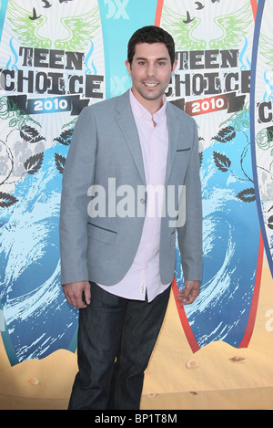 MICAH SLOAT TEEN CHOICE 2010 ARRIVALS LOS ANGELES CALIFORNIA USA 08 August 2010 Stock Photo