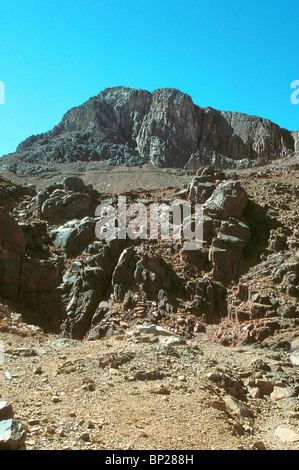 1947. MT. SINAI (MT. MOSES), IN CENTRAL SINAI '...the Lord spake with Moses in Mt. Sinai' NUM 3:1 Stock Photo