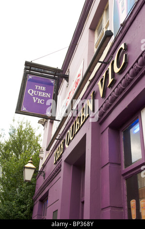 Purple painted Queen Vic Student pub Preston city centre,Lancashire,UK Stock Photo