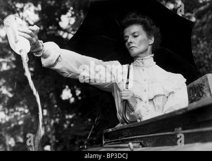 KATHARINE HEPBURN THE AFRICAN QUEEN (1951) Stock Photo