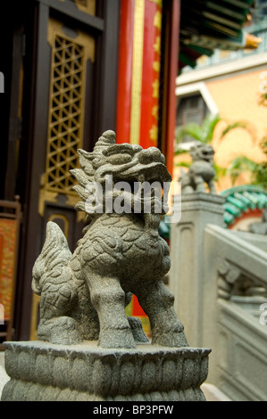 China, Hong Kong, New Territories. Sik Sik Yuen Wong Tai Sin Temple. The busiest & most well know temple in the city, Stock Photo