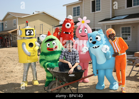 MIKE SHINODA YO GABBA GABBA DJ ROK YO GABBA GABBA! AND CELEBRITY