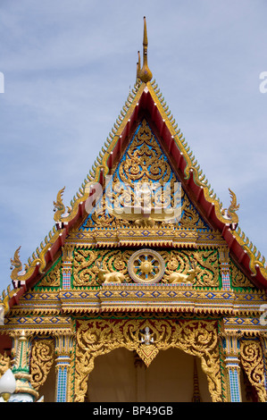 Southeast Thailand, Ko Samui (aka Koh Samui). Wat Plai Laem aka Plai Laem Temple, ornate roof detail of prayer house. Stock Photo