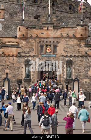 Crowds of tourists in Edinburgh Castle Esplanade, Scotland, UK, Great Britain Stock Photo