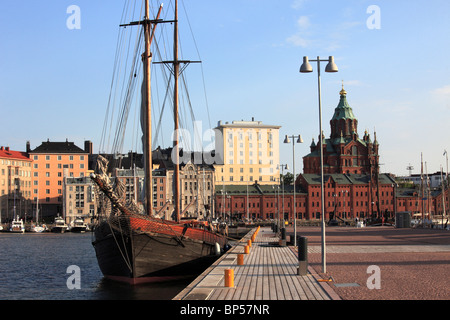 Finland, Helsinki, harbour, Uspenski Orthodox Cathedral, Stock Photo