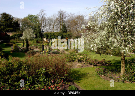 UK, England, Cheshire, Stockport, Hazel Grove, Torkington Park, Sunken Garden, springtime
