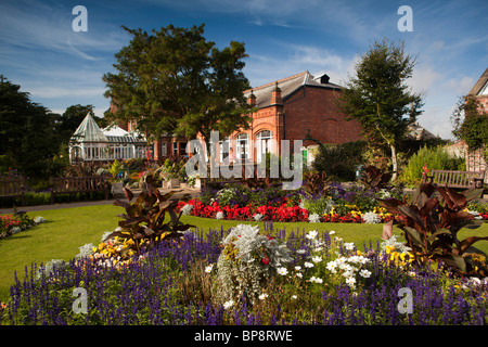 UK, England, Merseyside, Southport, Botanic Gardens, colourful flower bed planting Stock Photo