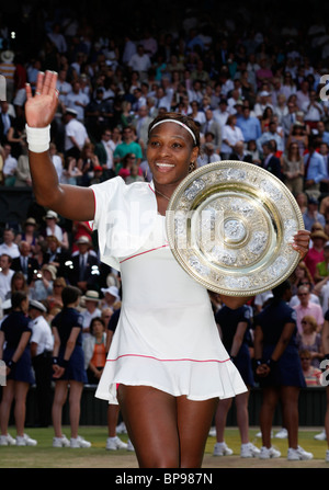 2010 Wimbledon women's final winner Serena Williams(USA) holds the trophy, Stock Photo