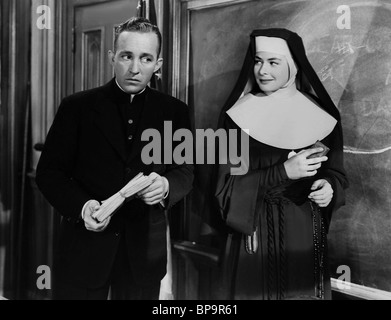 BING CROSBY, INGRID BERGMAN, THE BELLS OF ST. MARY'S, 1945 Stock Photo