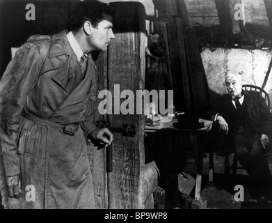 JOEL MCCREA ALBERT BASSERMANN FOREIGN CORRESPONDENT (1940) Stock Photo