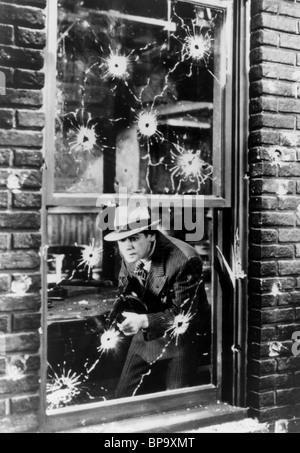 PAUL MUNI SCARFACE (1932) Stock Photo