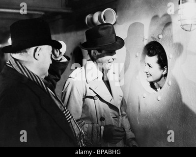 HUMPHREY BOGART, MARY ASTOR, ACROSS THE PACIFIC, 1942 Stock Photo